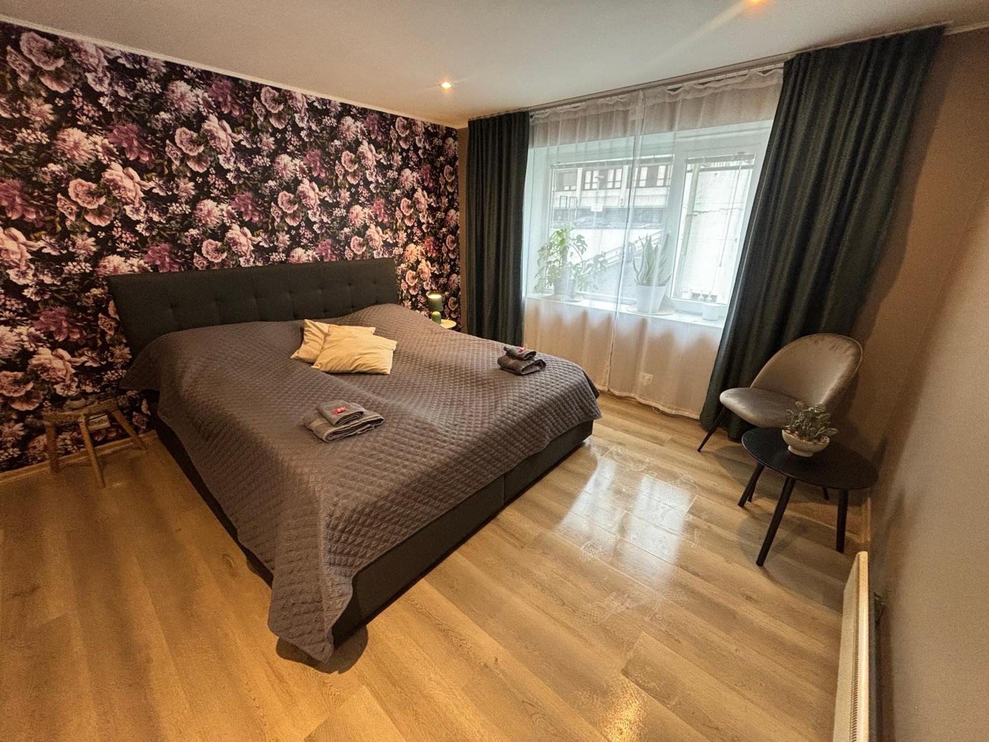 3 Rooms Apartment In Center Alesund Exterior photo